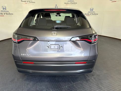 Used 2023 Honda HR-V LX image 9
