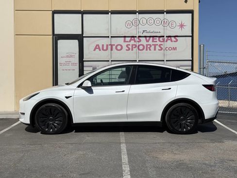 Used 2021 Tesla Model Y Long Range AWD/4WD image 6