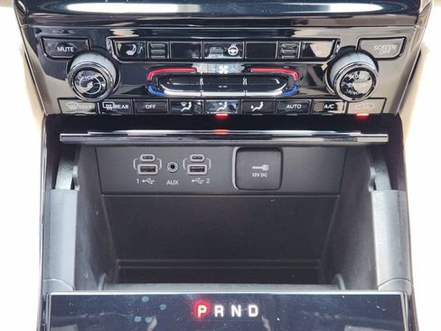 Certified 2023 Jeep Grand Cherokee Limited RWD image 20