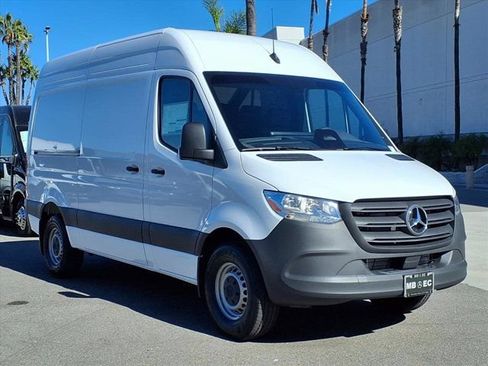 New 2026 Mercedes-Benz Sprinter 2500 image 18
