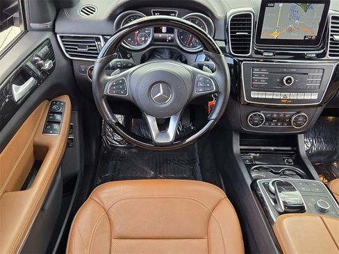 Used 2018 Mercedes-Benz GLS 550 4MATIC image 17