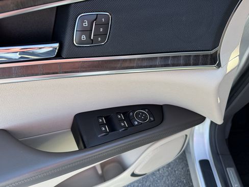 Used 2019 Lincoln Nautilus Select image 8