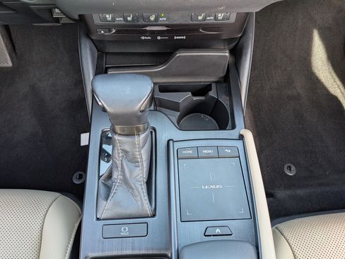 Used 2021 Lexus ES 250 w/ Premium Package AWD/4WD image 31