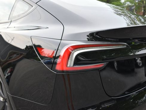Used 2024 Tesla Model 3 Long Range AWD/4WD image 40