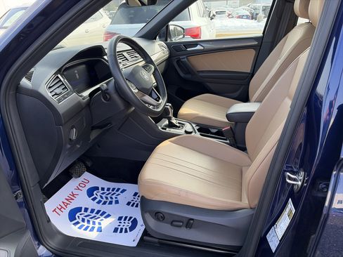 Certified 2022 Volkswagen Tiguan SE image 10