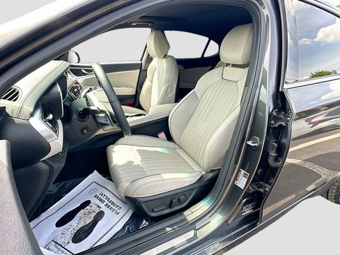 Used 2023 Genesis G70 2.0T w/ Sport Prestige Package RWD image 22