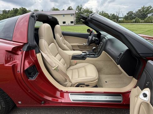 Used 2008 Chevrolet Corvette Coupe w/ Preferred Equipment Group RWD image 10