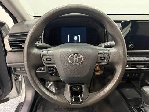 Used 2025 Toyota Camry LE FWD image 23