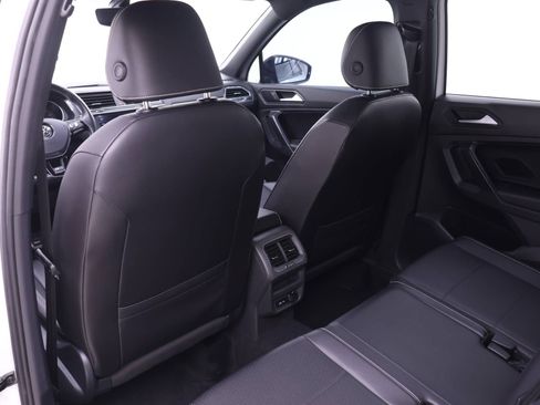 Used 2021 Volkswagen Tiguan SE R-Line w/ 3rd Row Seat Package AWD/4WD image 11