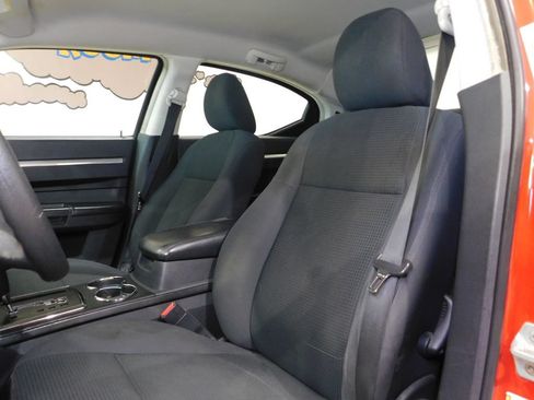 Used 2010 Dodge Charger AWD image 27