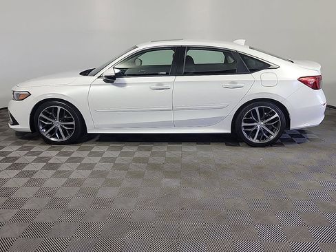 Used 2022 Honda Civic Touring image 10
