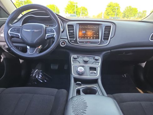 Used 2015 Chrysler 200 Limited w/ Spring Special Group FWD image 18