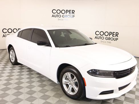 Used 2023 Dodge Charger SXT image 1