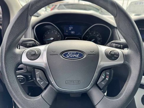 Used 2013 Ford Focus SE FWD image 41