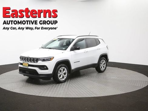 Used 2024 Jeep Compass Latitude AWD/4WD image 55