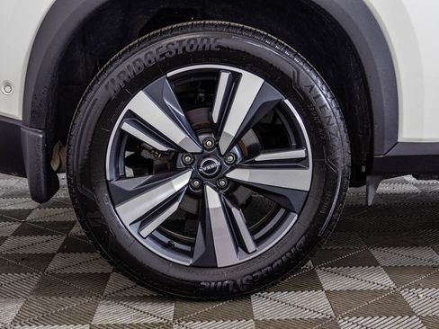 Used 2023 Nissan Rogue SL w/ SL Premium Package image 54