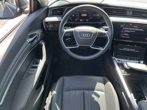 Used 2024 Audi Q8 e-tron Premium Plus w/ Premium Plus Package AWD/4WD image 12