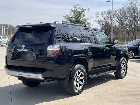 Used 2024 Toyota 4Runner TRD Off-Road Premium AWD/4WD image 7