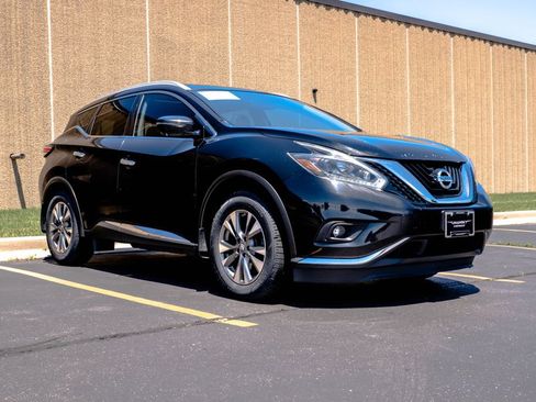 Used 2018 Nissan Murano SL w/ Moonroof Package AWD/4WD image 2