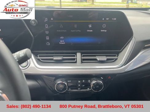 Used 2024 Chevrolet Trax ACTIV w/ Sunroof Package FWD image 19