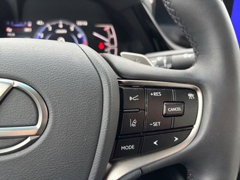 Used 2023 Lexus ES 350 w/ Premium Package image 16