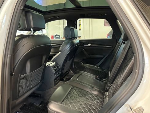 Used 2020 Audi SQ5 Premium Plus w/ Premium Plus Package AWD/4WD image 39