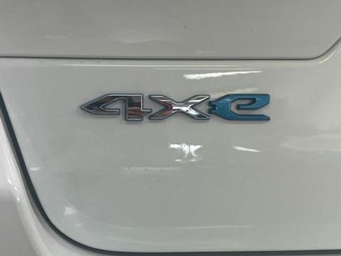 Used 2023 Jeep Grand Cherokee Overland image 13