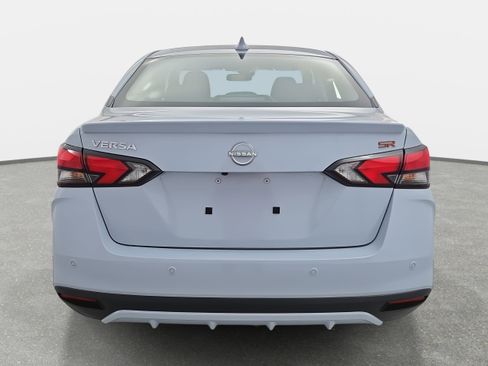 New 2025 Nissan Versa SR w/ Trunk Package image 6