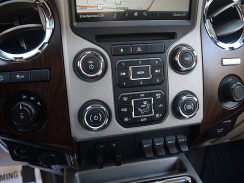 Used 2016 Ford F250 Lariat w/ Lariat Ultimate Package image 11