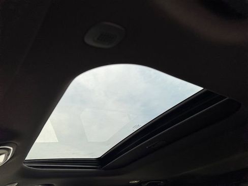 New 2025 Jeep Grand Cherokee Laredo X w/ Luxury Tech Group I image 18