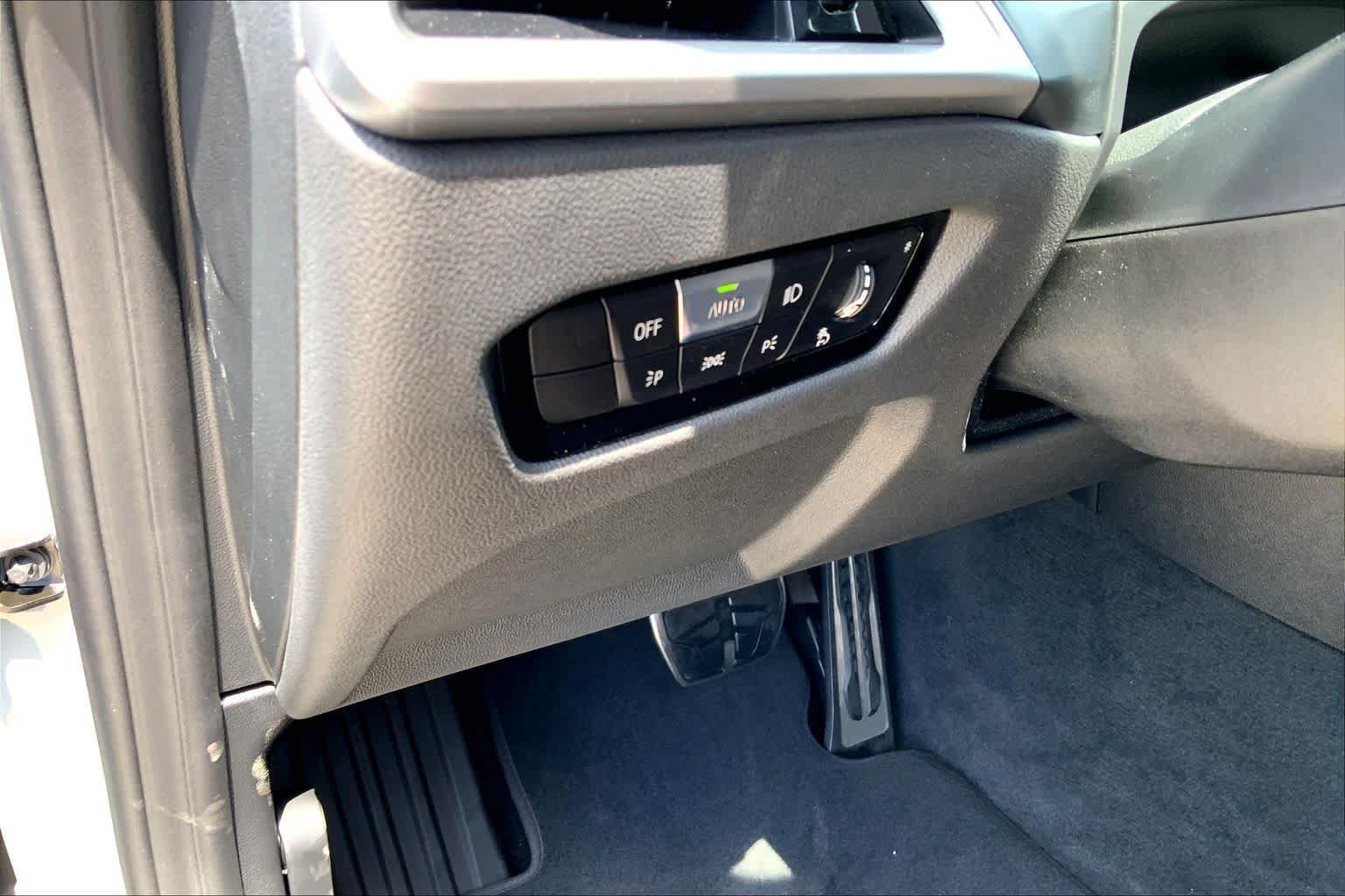 New 2026 BMW 430i w/ M Sport Package RWD image 17