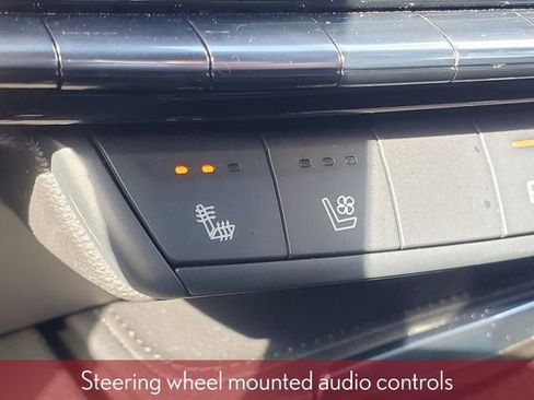 Used 2025 Cadillac XT4 Sport w/ LPO, Onyx Lite Package image 32