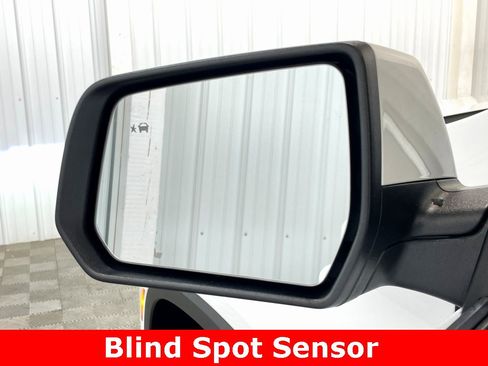 Certified 2022 Chevrolet Traverse LT image 35