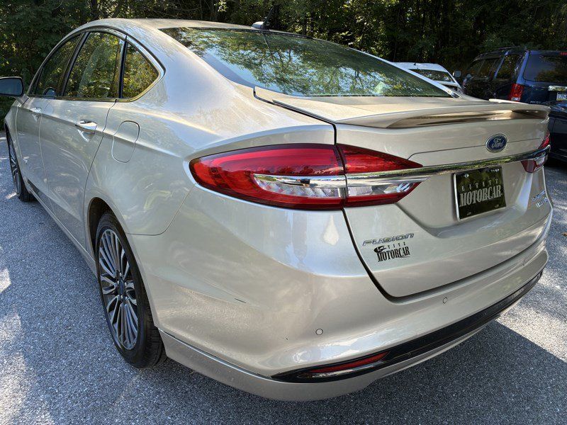 Used 2018 Ford Fusion Titanium FWD image 4