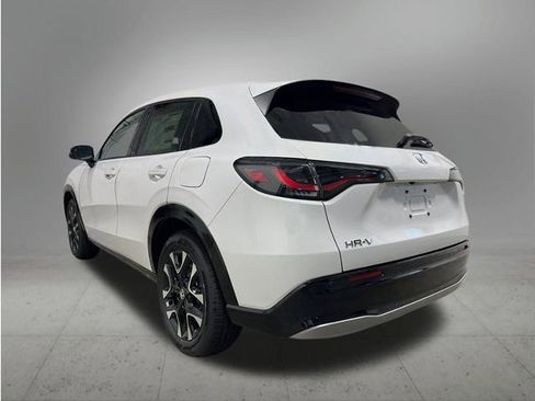 New 2026 Honda HR-V EX-L image 3
