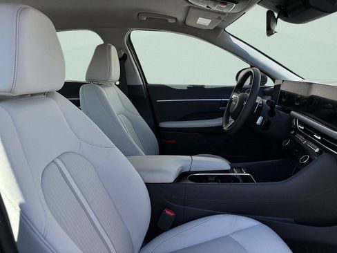 Used 2025 Hyundai Sonata SEL FWD image 34