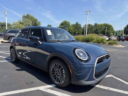 New 2026 MINI Cooper S FWD image 4