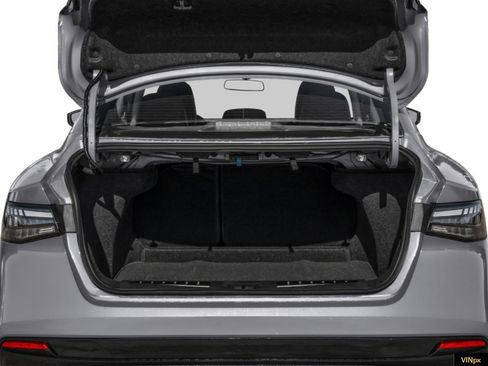 New 2026 Nissan Sentra SR w/ SR Premium Package FWD image 9