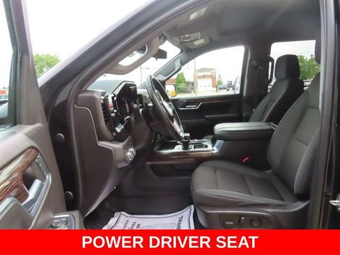 Used 2024 GMC Sierra 1500 Elevation w/ Preferred Package AWD/4WD image 18