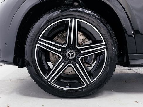 Used 2025 Mercedes-Benz GLE 450e 4MATIC w/ AMG Line Exterior image 39
