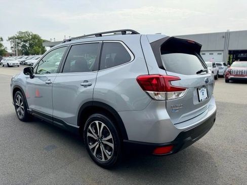 Used 2023 Subaru Forester Limited AWD/4WD image 6