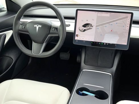 Used 2021 Tesla Model 3 Long Range AWD/4WD image 8