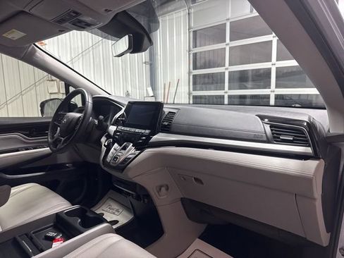 Used 2023 Honda Odyssey Touring image 28