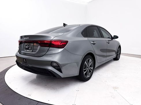 Used 2022 Kia Forte LXS image 14