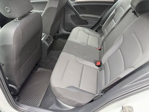 Used 2017 Volkswagen Golf S AWD/4WD image 21