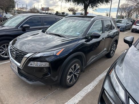 Certified 2023 Nissan Rogue SV w/ SV Premium B Package image 2