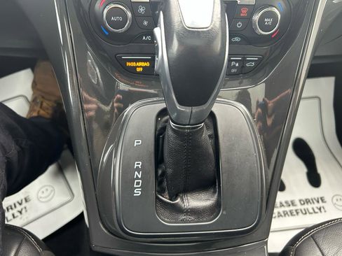 Used 2015 Ford Escape Titanium w/ Equipment Group 301A AWD/4WD image 30