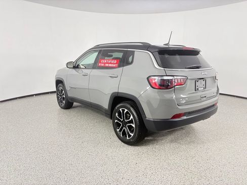 Used 2022 Jeep Compass Limited AWD/4WD image 5