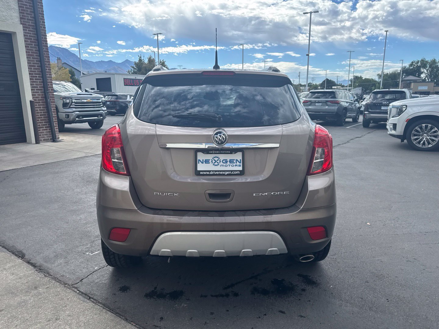 Used 2014 Buick Encore FWD image 7