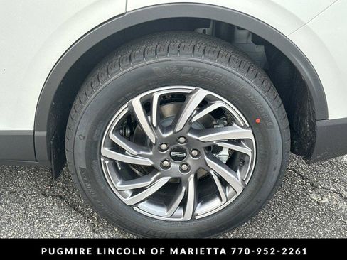 New 2026 Lincoln Corsair Premiere image 20